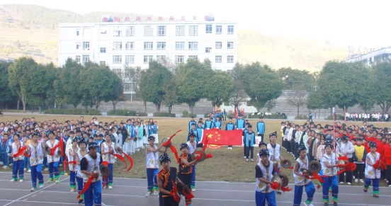 瓦房中学图片1